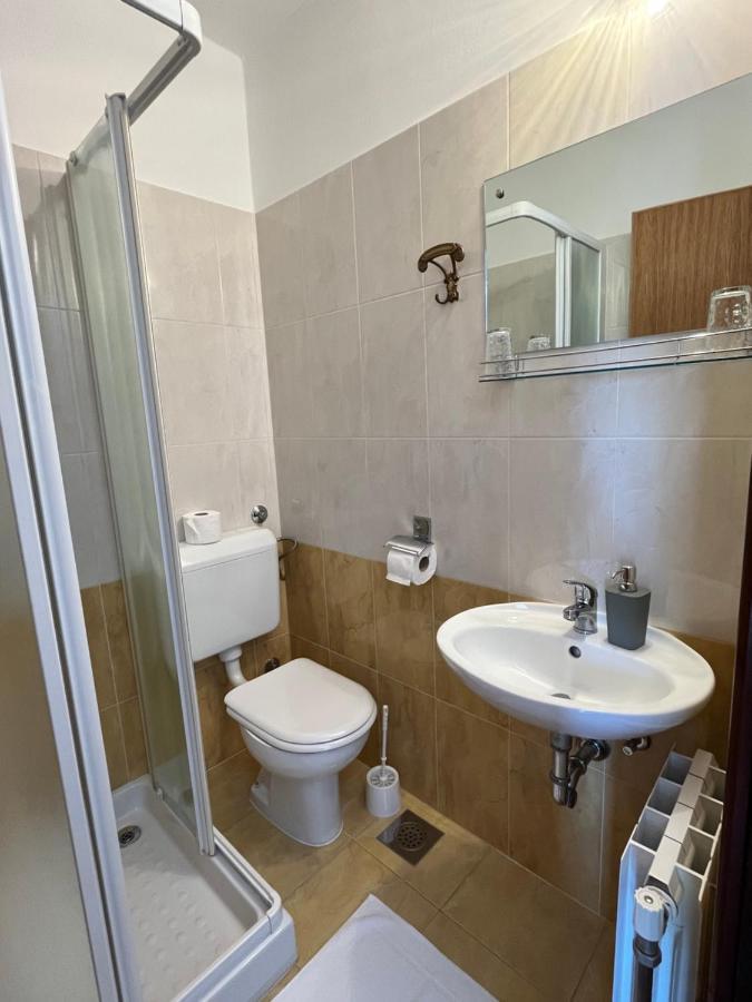 Rooms Danica โปเรช ภายนอก รูปภาพ